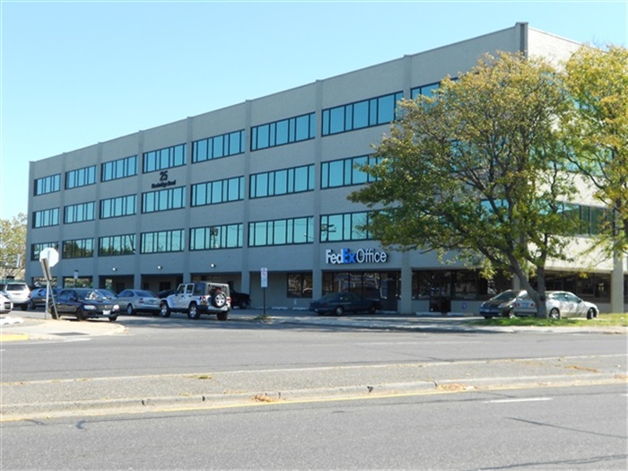 Newbridge Rd, Hicksville, 70,000 SF